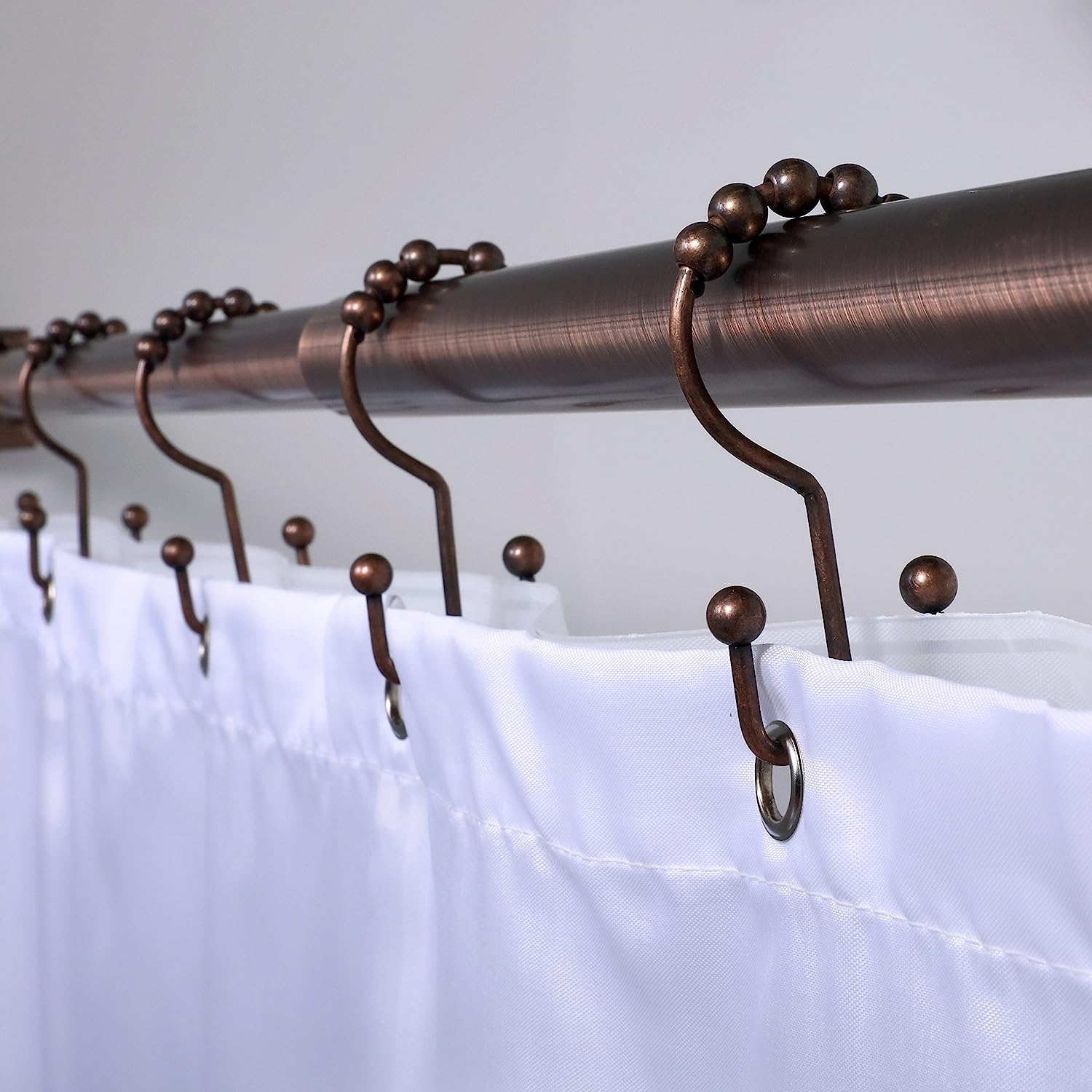 Ripple Fold is a type of curtain hooks